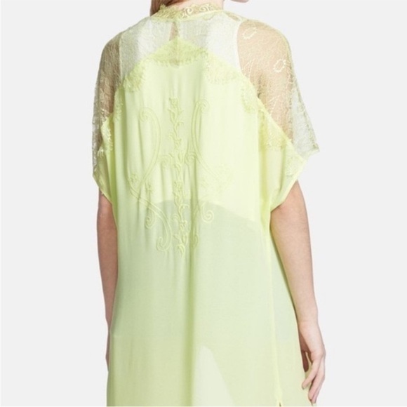 ASTR The Label Citrus Yellow Kimono Women’s Size Medium NWT - Picture 4 of 17
